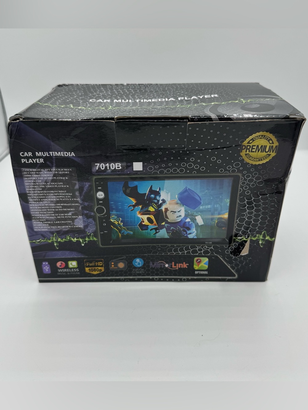 Amazon 7010B model car multimedia player with a 7-inch touch screen black
